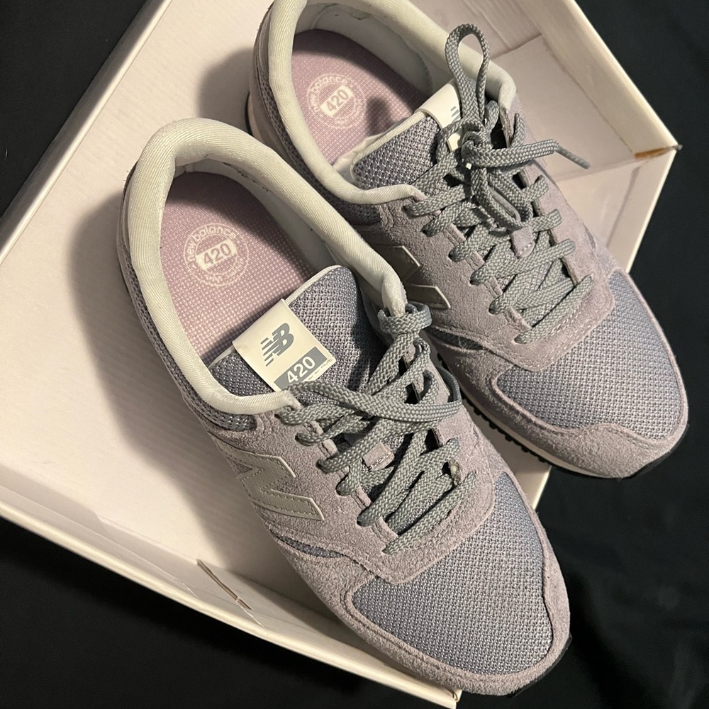 New balance grey 420 shoes woman’s size 9